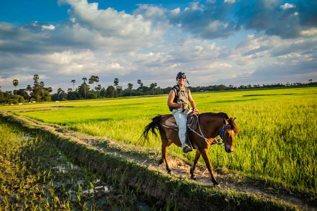 new-Horse Rides Tour in Angkor.jpg